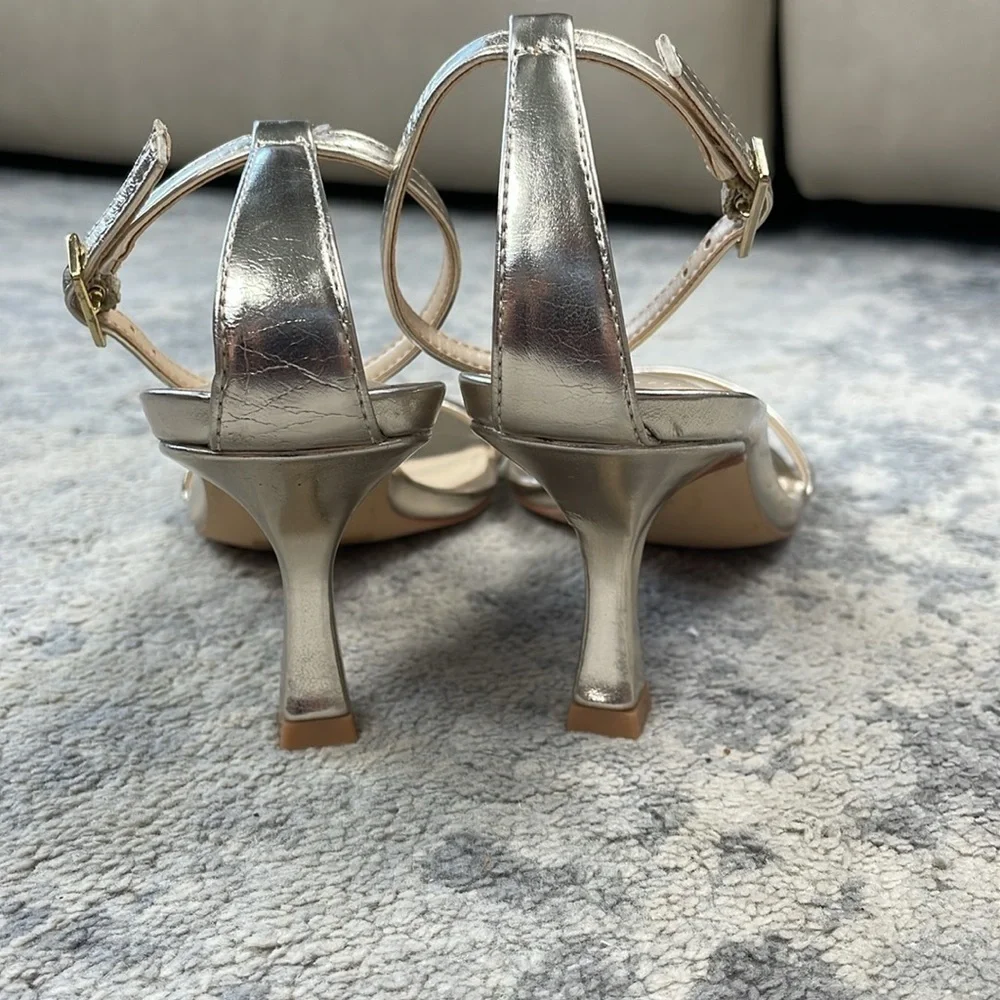 Nine West exude elegance